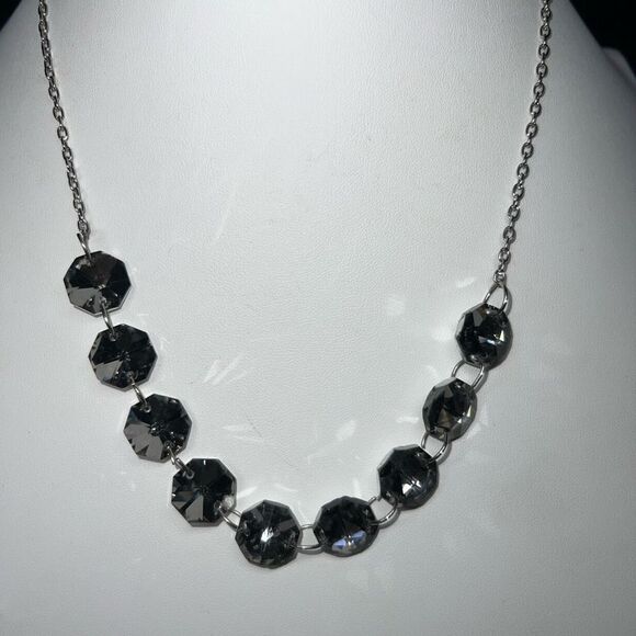Gray Faceted Large Crystal Necklace - Picture 6 of 8